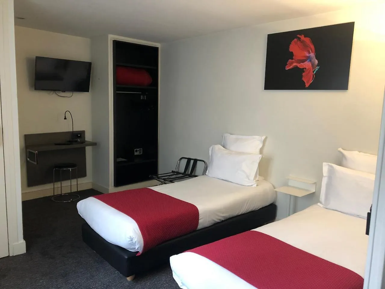 The Originals City, Hotel Lecourbe, Paris Tour Eiffel 3*,  France